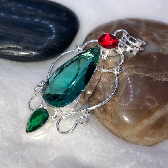 Aquamarine, Green & Garnet Quartz Handmade Pendant - Picture 2 of 4
